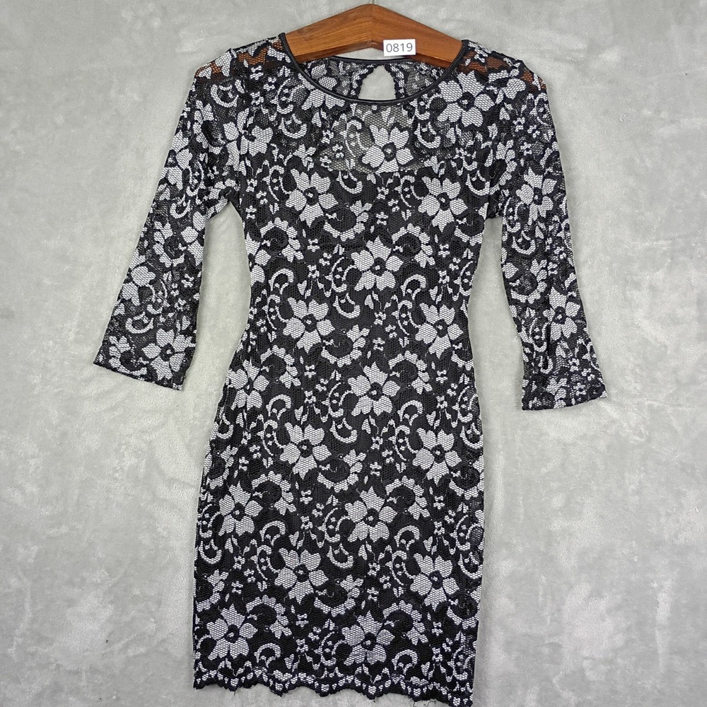 Emerald Sundae Floral Lace Bodycon Dress Womens Small Black White Open Back Boho